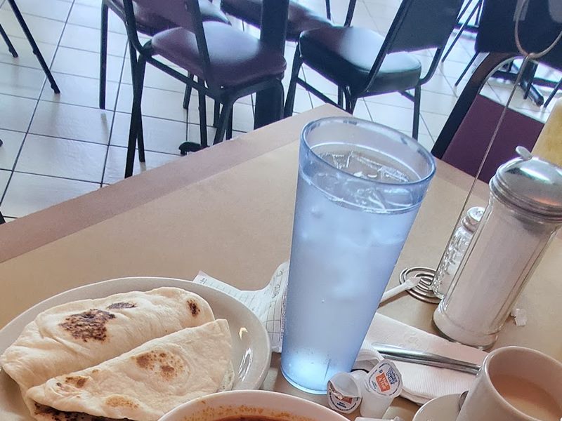 Cristan's Tacos interior